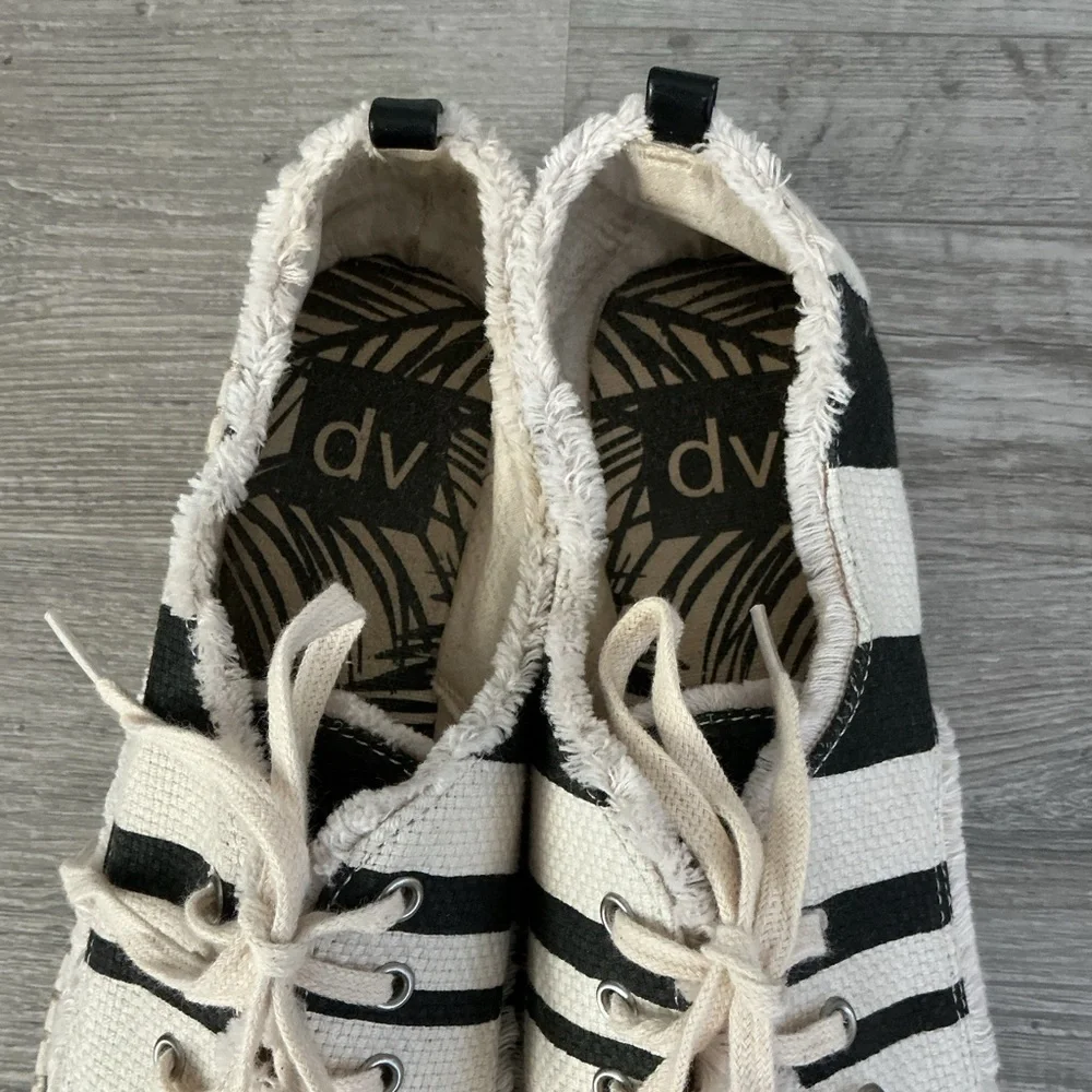 DV by Dolce Vita Womens Black Cream Striped Roxie Espadrille